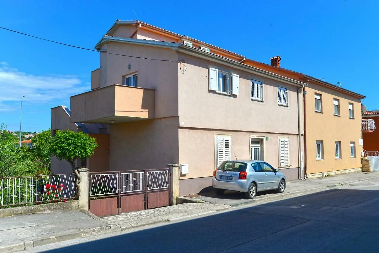 Apartment Eda 1873 Pula 0*,